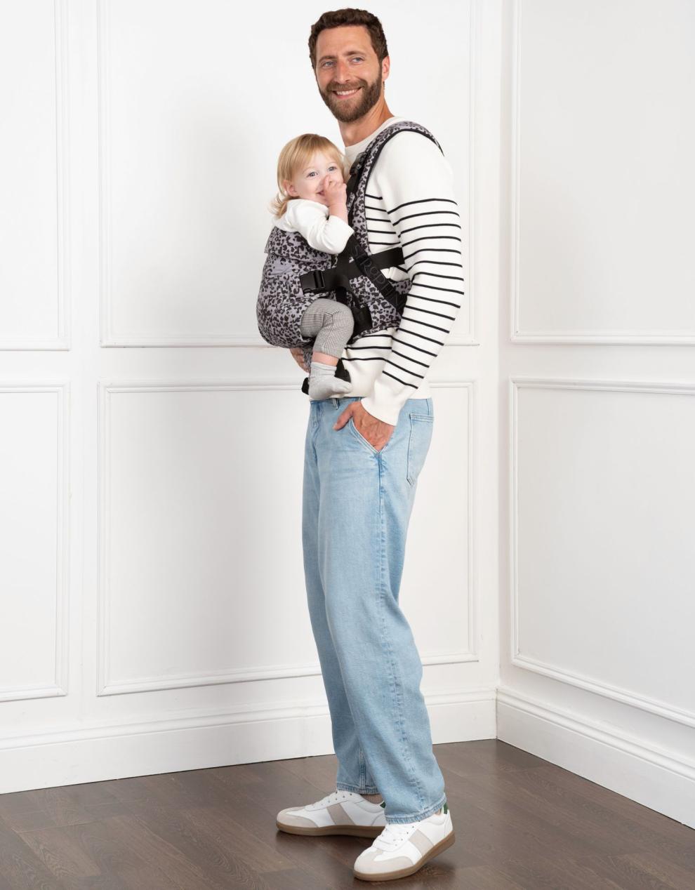 Baby Seraphine CARIPOD™ | The CARIPOD™ Baby Carrier - Canvas Animal Print