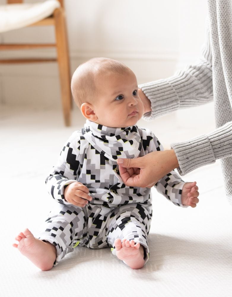 Baby Seraphine Baby Clothes | Easy Zip Organic Cotton Sleepsuit – Black &amp; White